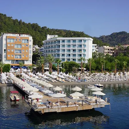 Cettia (adults Only) 4*