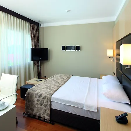 Cettia (adults Only) 4*