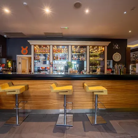 Cettia (adults Only)