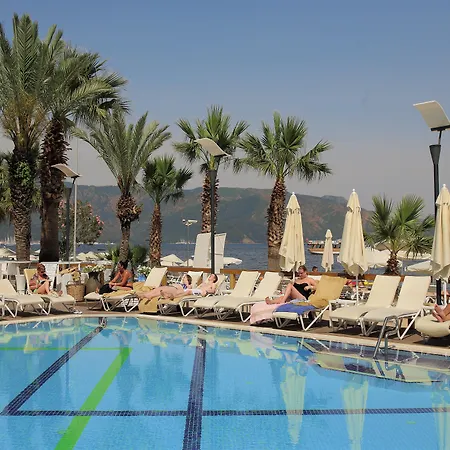 Cettia (adults Only) 4* מרמריס